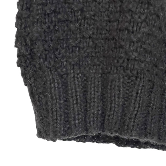 5 for $25!! Adorable Vintage Black/White Sweater Vest - Picture 2 of 7